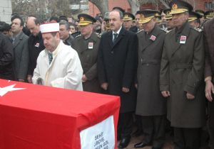 Şehit cenaze töreninden milli mesaj